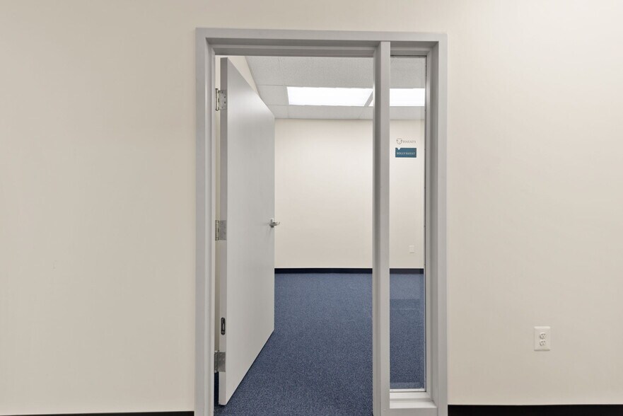 More Photos Of 3619 Richmond Hwy, Stafford Light Distribution For Lease