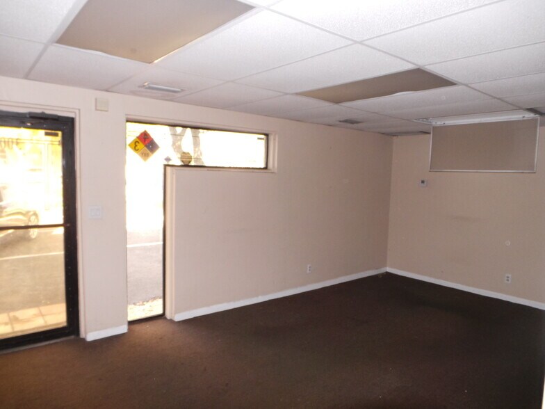 More Photos Of 337-379 SW 13th Ave, Pompano Beach Warehouse For Lease