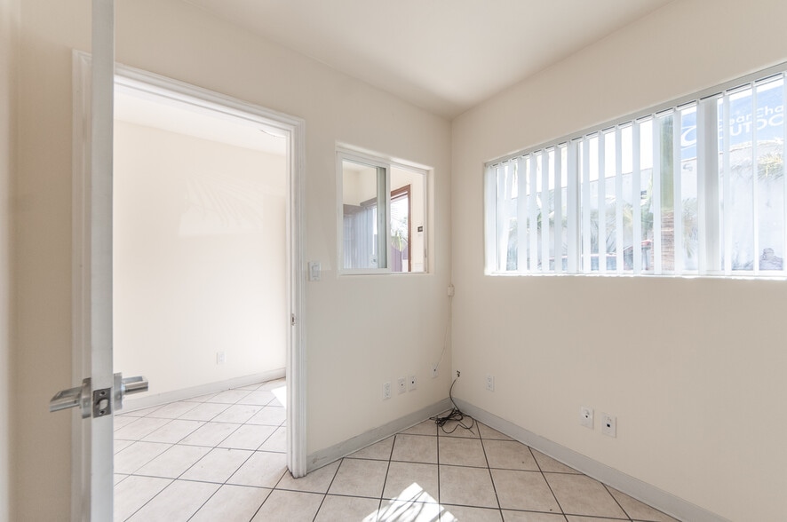 More Photos Of 5010 W Washington Blvd, Los Angeles Land For Lease