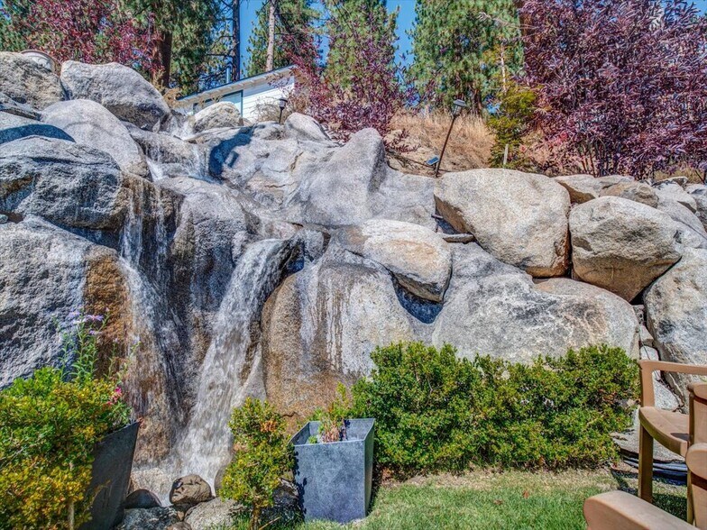 More Photos Of 611 Hwy 50, Zephyr Cove Restaurant For Sale