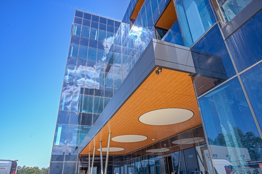 More Photos Of 500 Boulevard of Americas, Lakewood Medical For Lease
