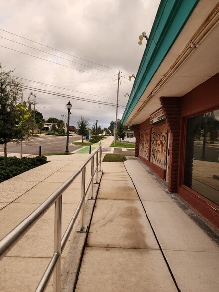 More Photos Of 1391 Gulf To Bay Blvd, Clearwater Convenience Store For Sale