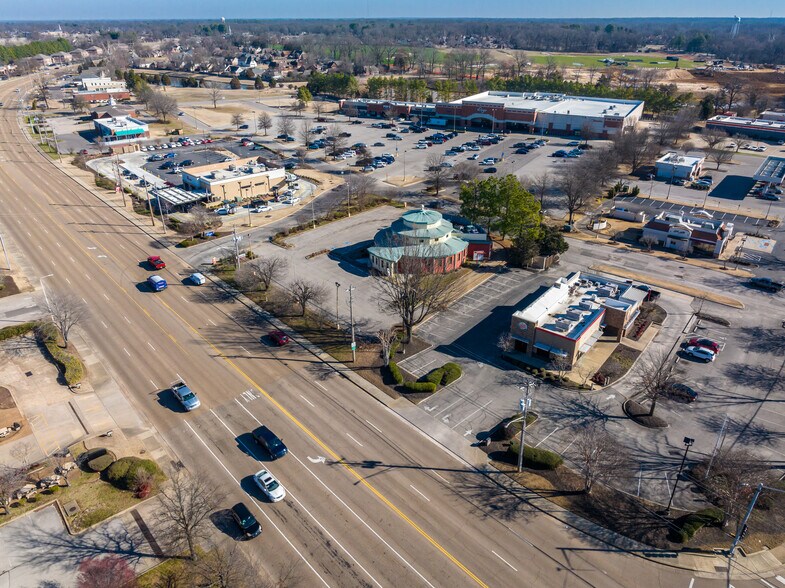 More Photos Of 2936 Kirby Whitten Rd, Memphis Restaurant For Lease