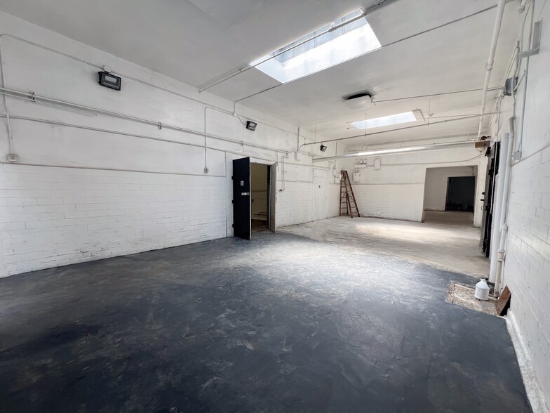 More Photos Of 1305 S Brazos St, San Antonio Refrigeration Cold Storage For Lease