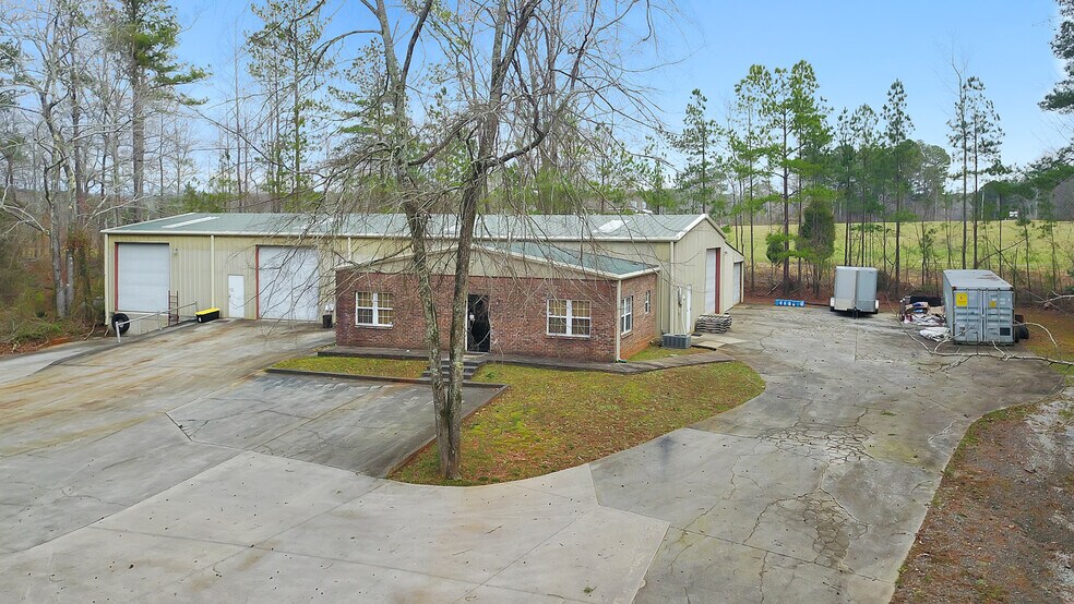 More Photos Of 361 Holcombe Rd, Bremen Warehouse For Lease