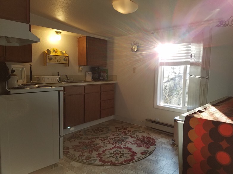 More Photos Of 1123 Cross St SE, Salem Apartments For Sale