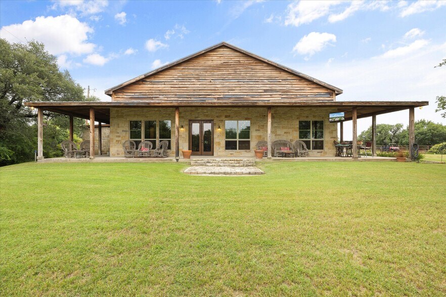 More Photos Of 1904 Floyd Rd, Weatherford Specialty For Sale