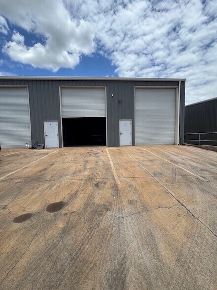 Primary Photo Of 193 Nopu St St, Puunene Industrial For Lease