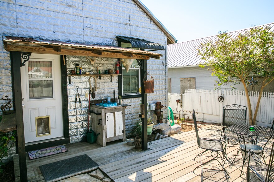 More Photos Of 12400 E Texas St, Burton Freestanding For Sale
