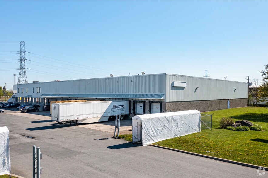 More Photos Of 1405 Rue Graham-Bell, Boucherville Warehouse For Lease