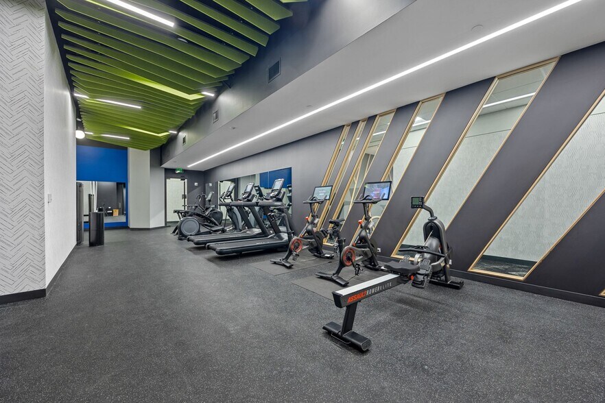 More Photos Of 1420 Peachtree St NE, Atlanta Office For Lease