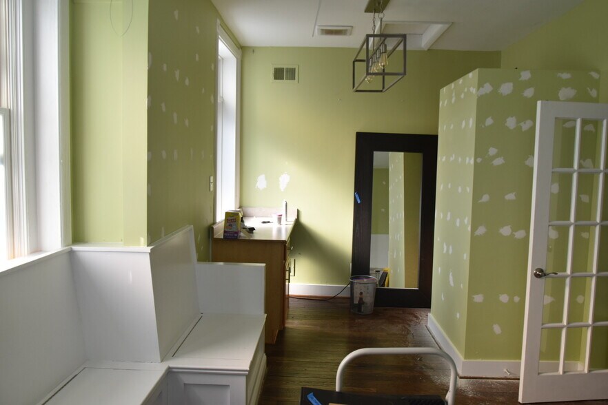 More Photos Of 1821 18th St NW, Washington Storefront Retail Office For Lease