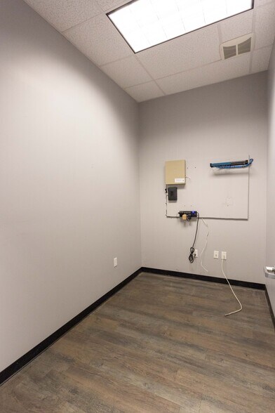 More Photos Of 1940 W Elliot Rd, Gilbert Food Processing For Lease