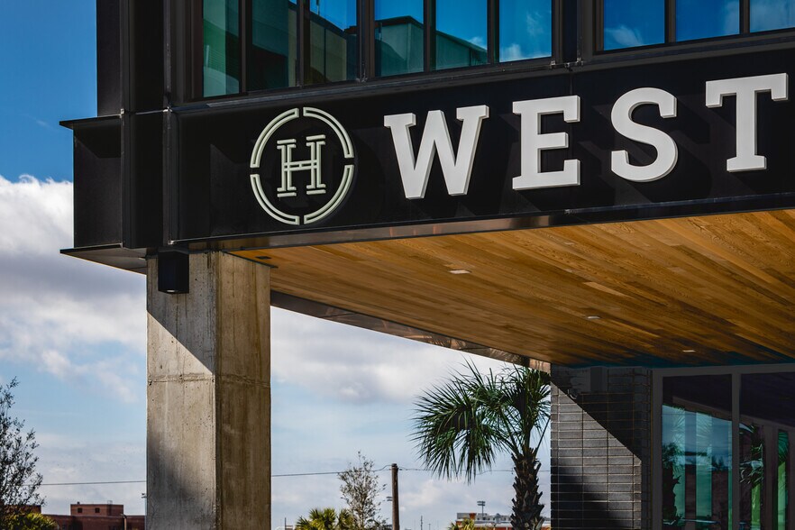 More Photos Of 111 W Oak Ave, Tampa Office For Lease