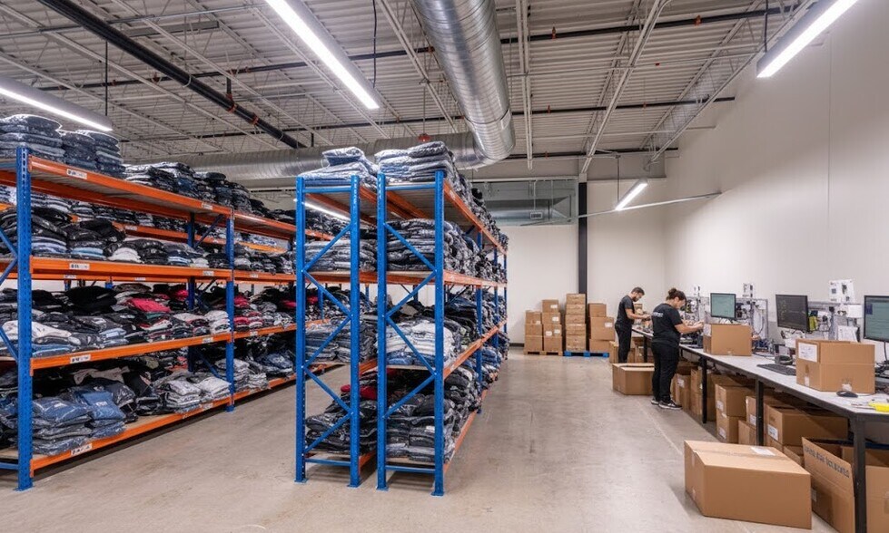 More Photos Of 77 Rowe St, Newton Warehouse For Lease