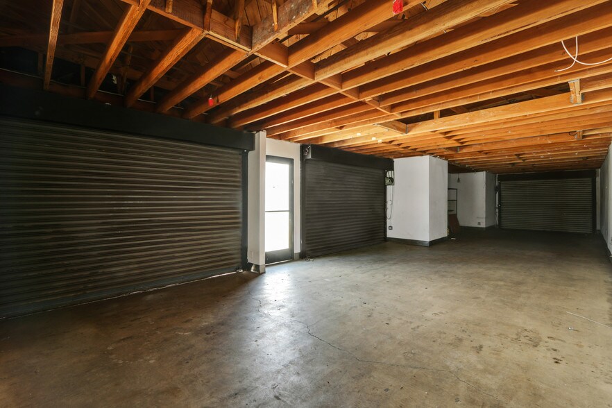 More Photos Of 428 Lincoln Blvd, Venice Freestanding For Sale