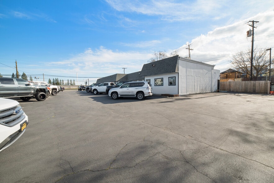 More Photos Of 11291 Folsom Blvd, Rancho Cordova Auto Dealership For Sale