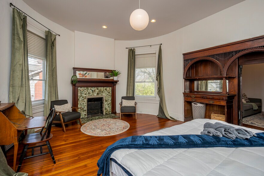 More Photos Of 199 E Loudon Ave, Lexington Office Residential For Sale