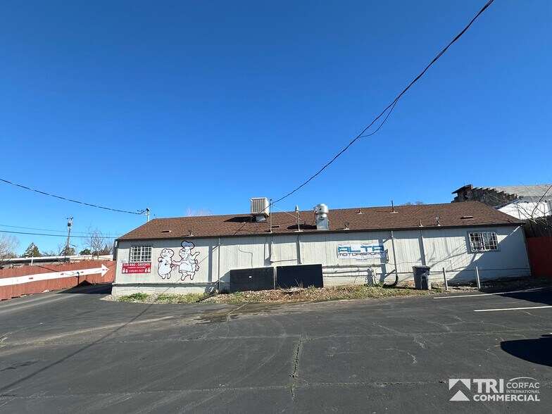 More Photos Of 4026-4044 Grass Valley Hwy, Auburn General Retail For Sale