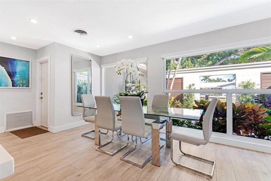 More Photos Of 5821 NE 14th Way, Fort Lauderdale Flex For Sale