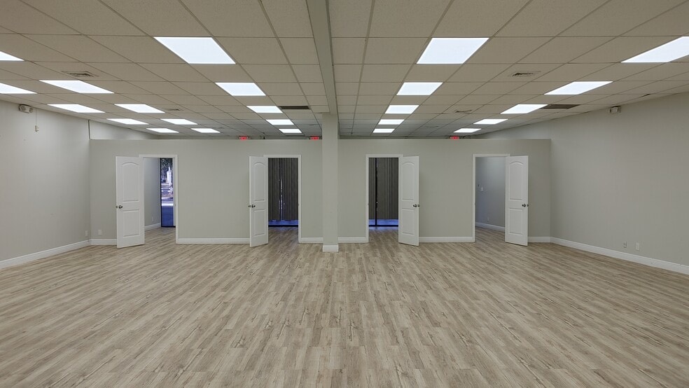 More Photos Of 1360 N State Road 7, Margate Freestanding For Lease