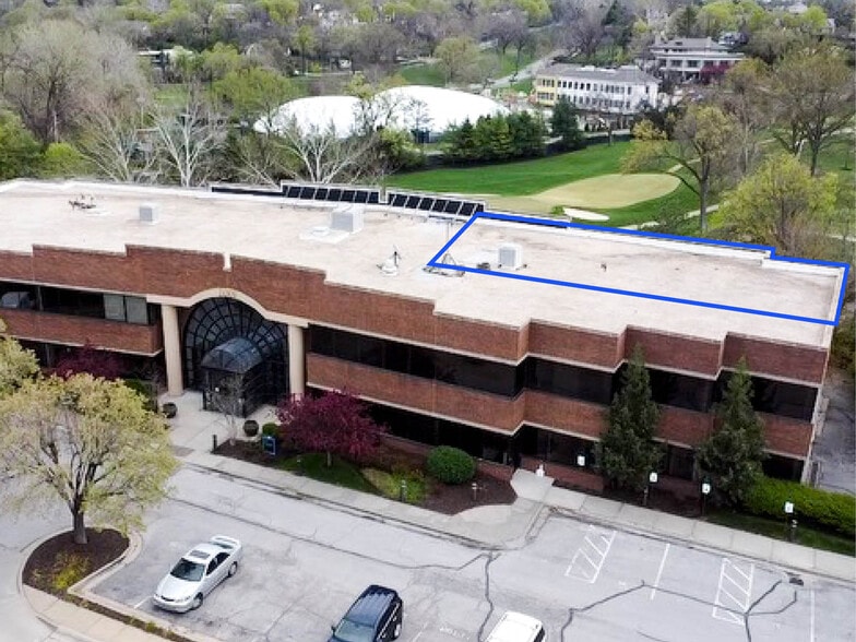 Primary Photo Of 2001 Shawnee Mission Pky, Mission Office For Lease