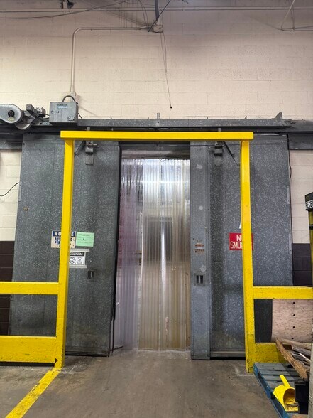 More Photos Of 8716 SE 15th St, Oklahoma City Distribution For Sale