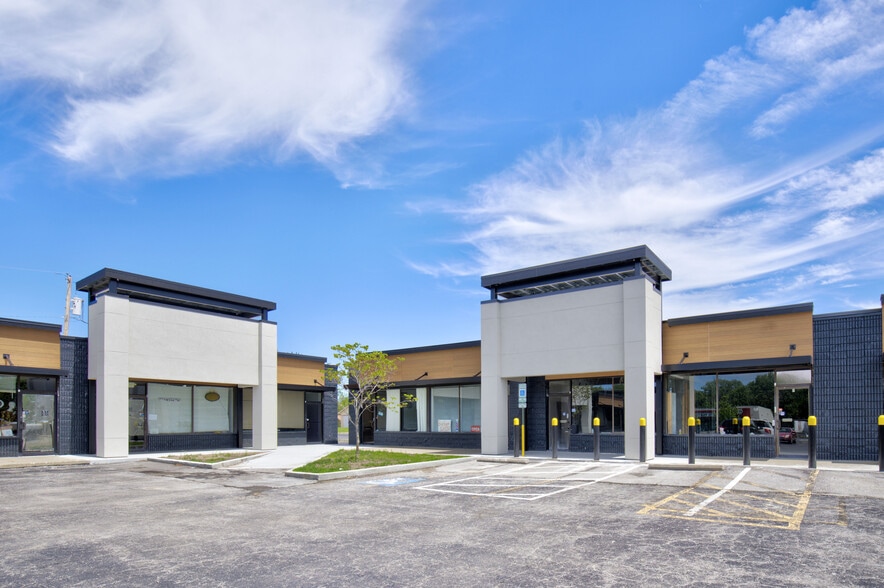 Primary Photo Of 7711 N Oak Tfwy, Kansas City Unknown For Lease