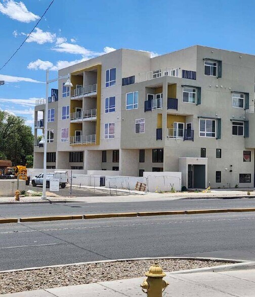 More Photos Of 2320 Central Ave SW, Albuquerque Apartments For Lease