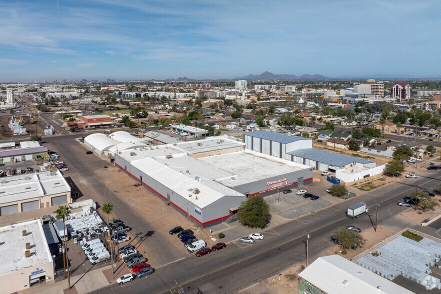 More Photos Of 260 S Hibbert St, Mesa Warehouse For Lease