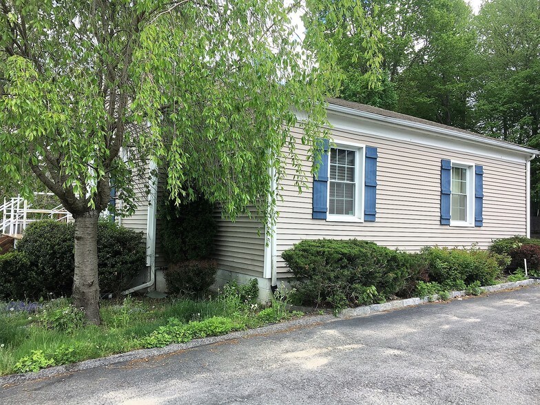 More Photos Of 97 Locust Ave, Cortlandt Manor Medical For Sale
