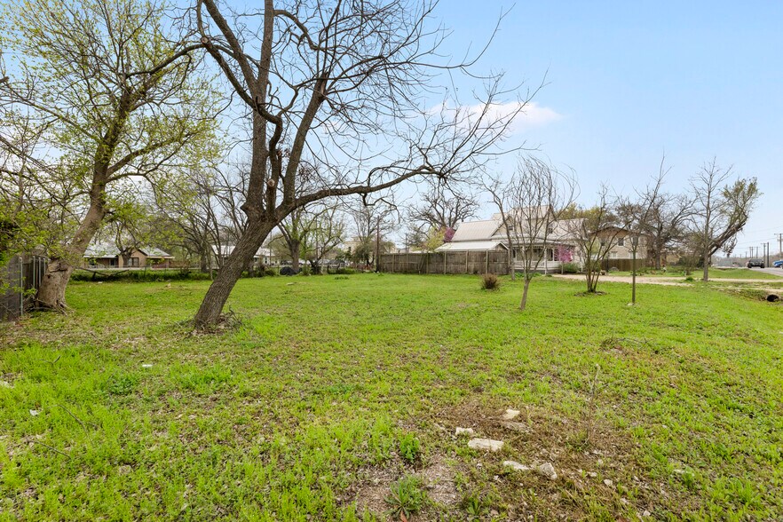 More Photos Of 3303 Ranch Road 1869, Liberty Hill Specialty For Sale