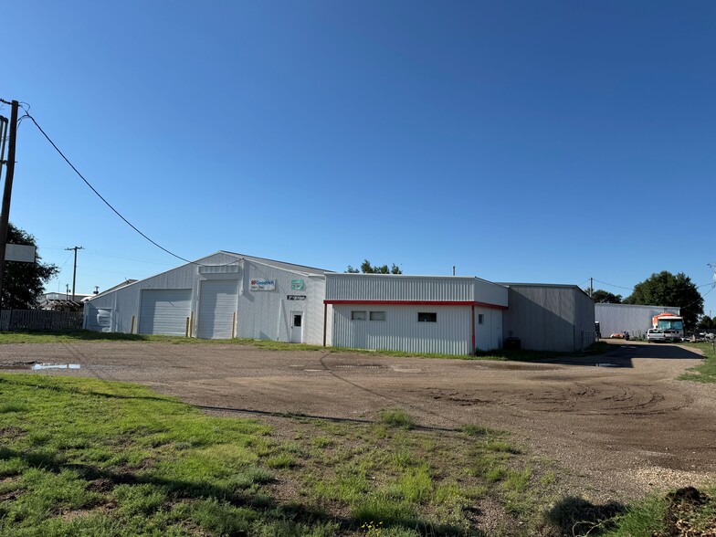 Primary Photo Of 5013 Clovis Hwy, Lubbock Warehouse For Sale