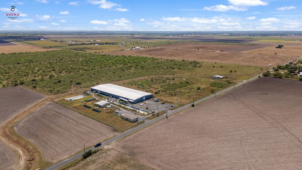 More Photos Of 833 County Road 583, La Coste Research And Development For Sale