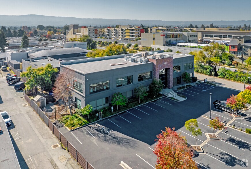 More Photos Of 960 San Antonio Rd, Palo Alto Office For Lease