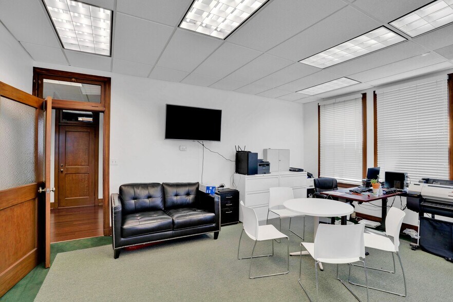 More Photos Of 725 Folger Ave, Berkeley Loft Creative Space For Sale