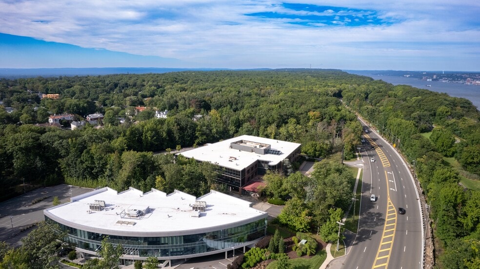 More Photos Of 1000 Sylvan Ave, Englewood Cliffs Office For Sale