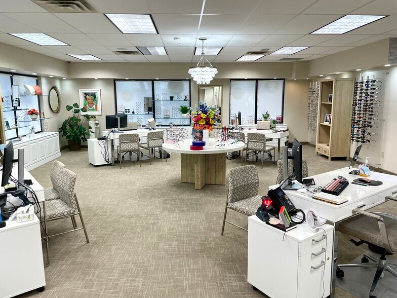 More Photos Of 4200 Egan Dr, Savage Office For Sale