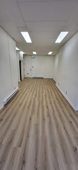 More Photos Of 920 Yonge St, Toronto Office Residential For Sale
