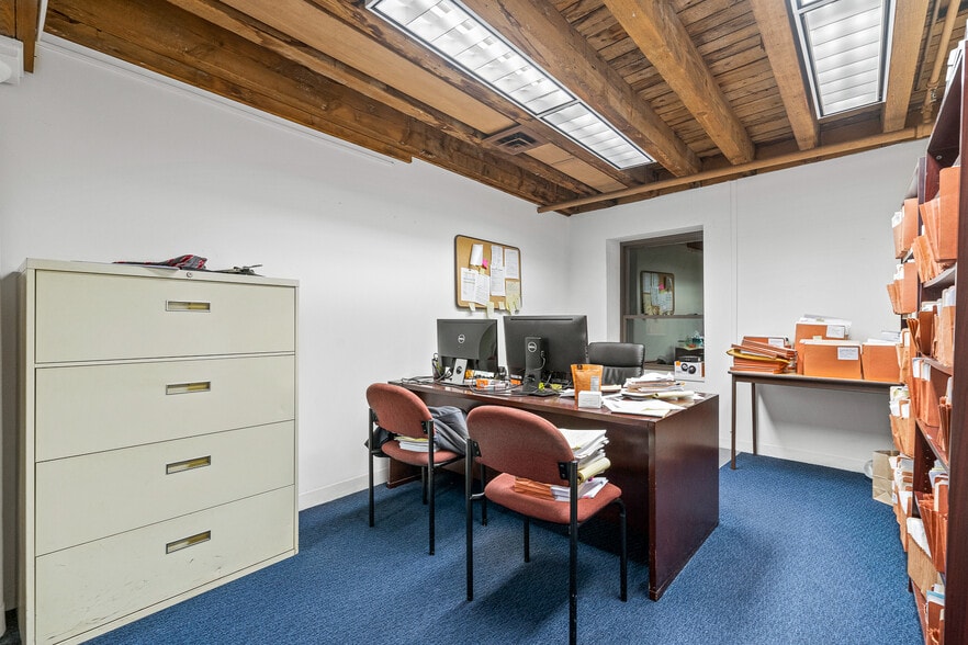 More Photos Of 21 Merchants Row, Boston Loft Creative Space For Sale