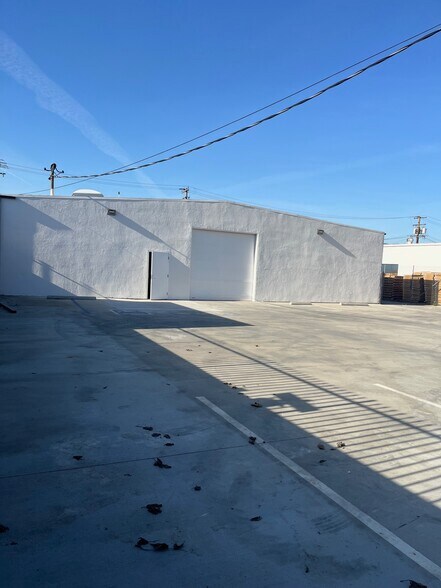 More Photos Of 1810 N Floradale St, South El Monte Warehouse For Lease