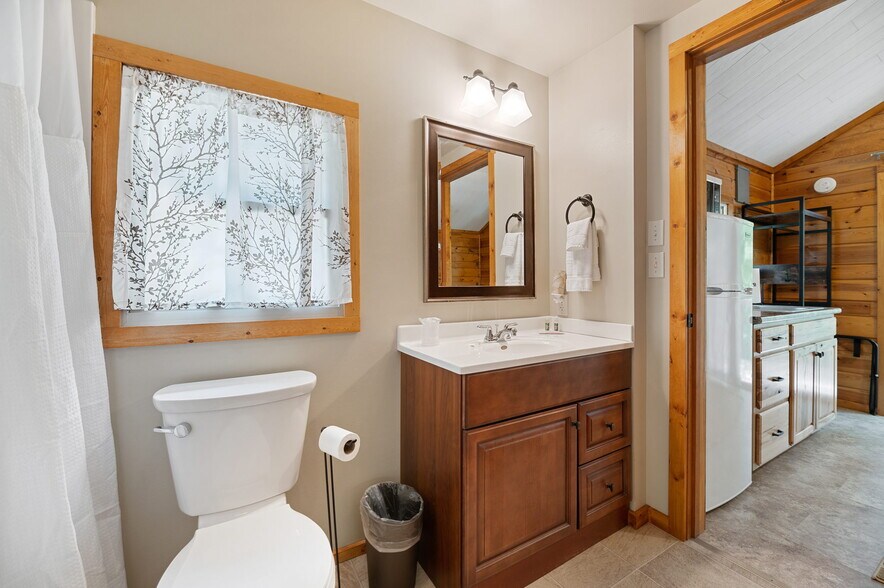 More Photos Of 10888 Rimrock Pl, Spearfish Hotel For Sale