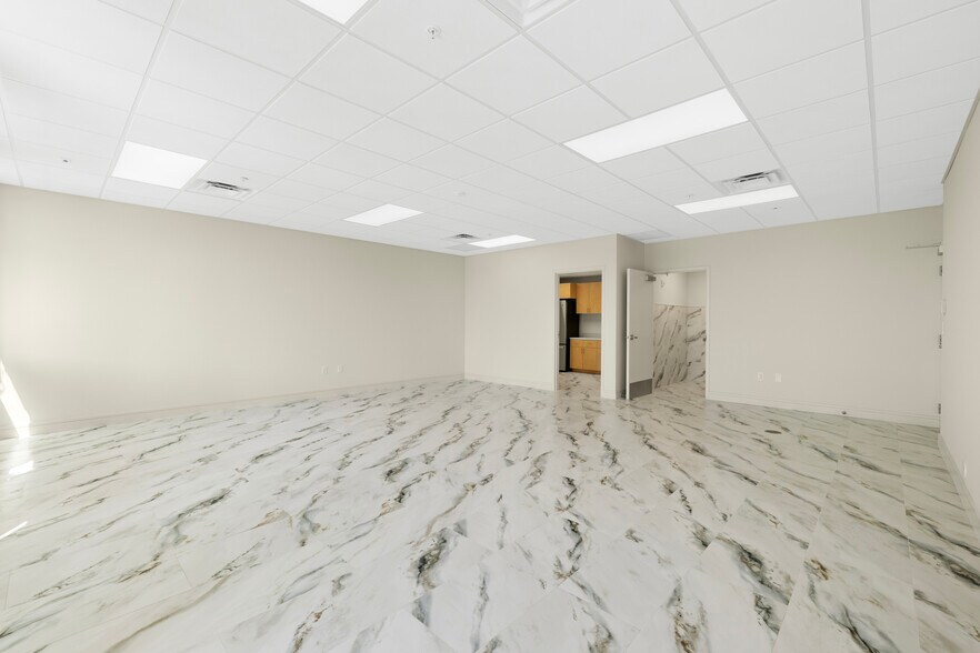 More Photos Of 4250 Georgia Ave, West Palm Beach Warehouse For Lease
