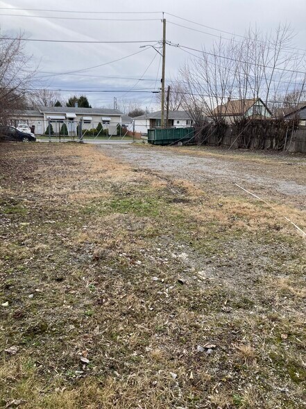 More Photos Of 2288 William St, Cheektowaga Service For Sale