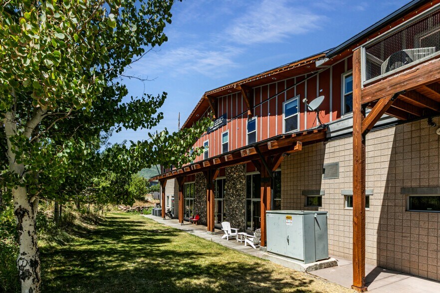 More Photos Of 1790 Bonanza Dr, Park City Office For Sale