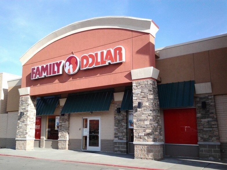 More Photos Of 1323 Dewar Dr, Rock Springs Unknown For Lease