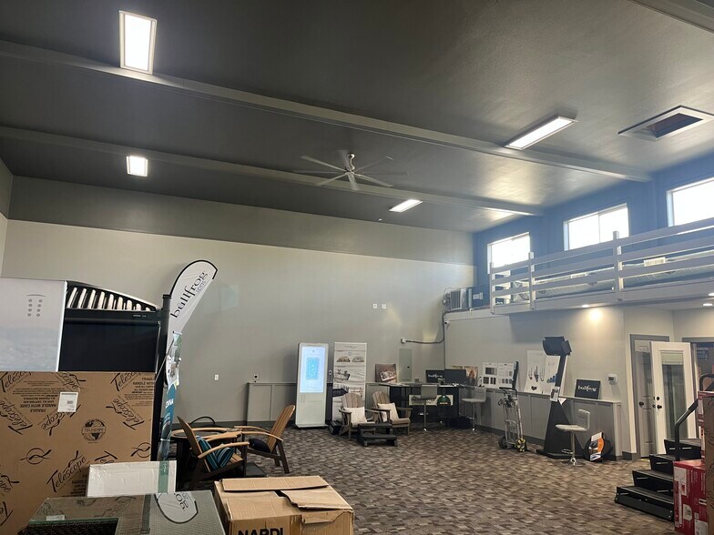 More Photos Of 201 N Fruitland St, Kennewick Industrial For Sale