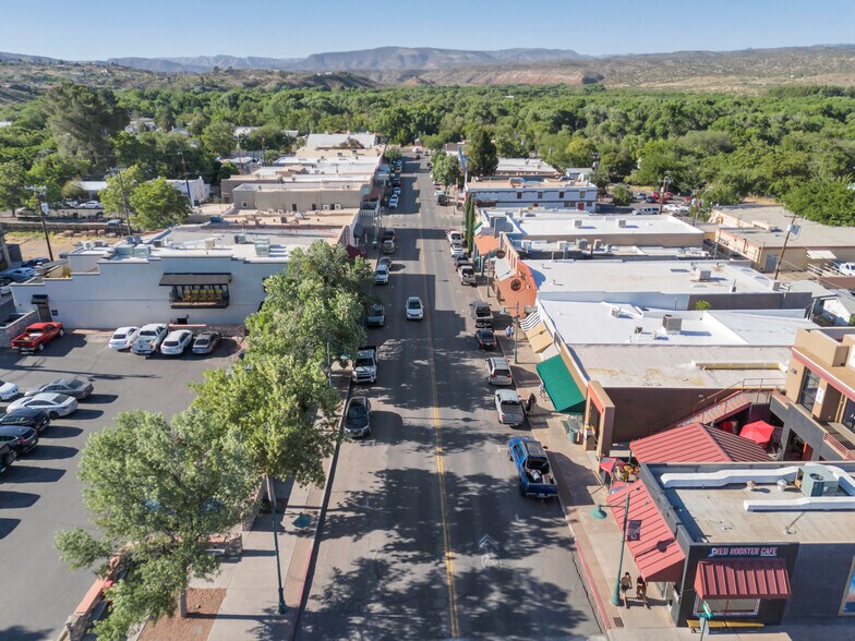 More Photos Of 909 N Main St, Cottonwood Storefront For Sale