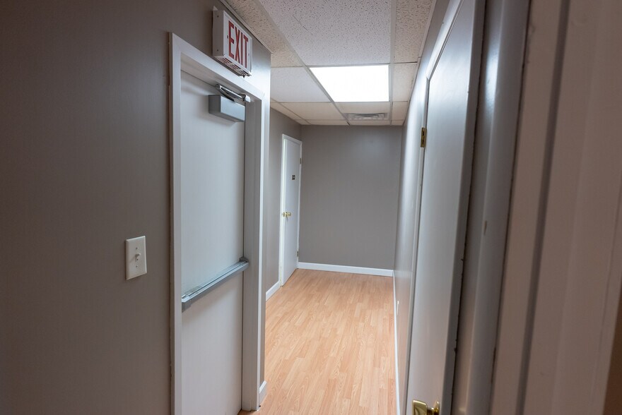 More Photos Of 1429 New Butler Rd, New Castle Loft Creative Space For Lease