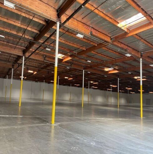 More Photos Of 1825 Acacia Ave, Compton Warehouse For Lease